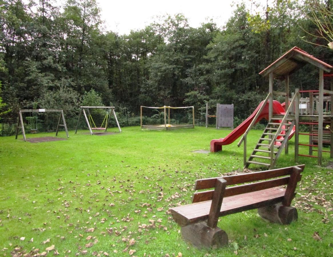 Ruth Haus Kmb Seeblickappartement Am Ossiacher Mit Direktem Seezugang, Hallenbad *